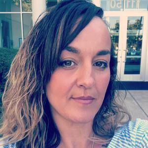 Meet your Posher, Traci